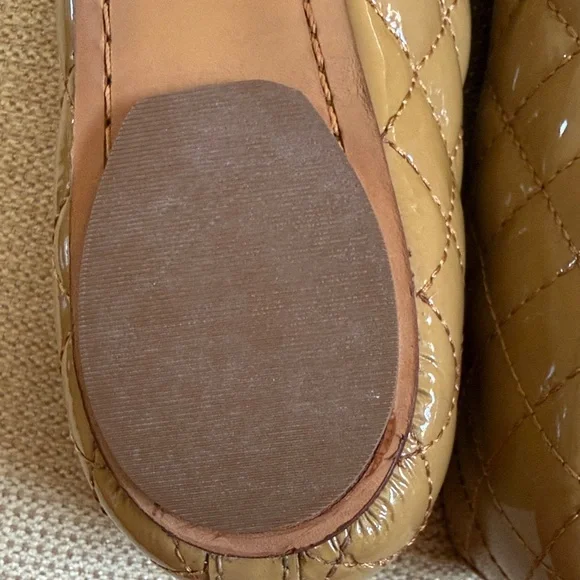 Tory Burch Gold Cap Toe Quilted Flats - Picture 4 of 11